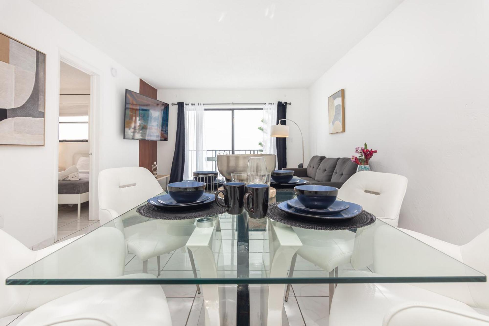 One Bedroom Apartment - With Parking & Balcony - Heart Of Wynwood Miami Exterior photo