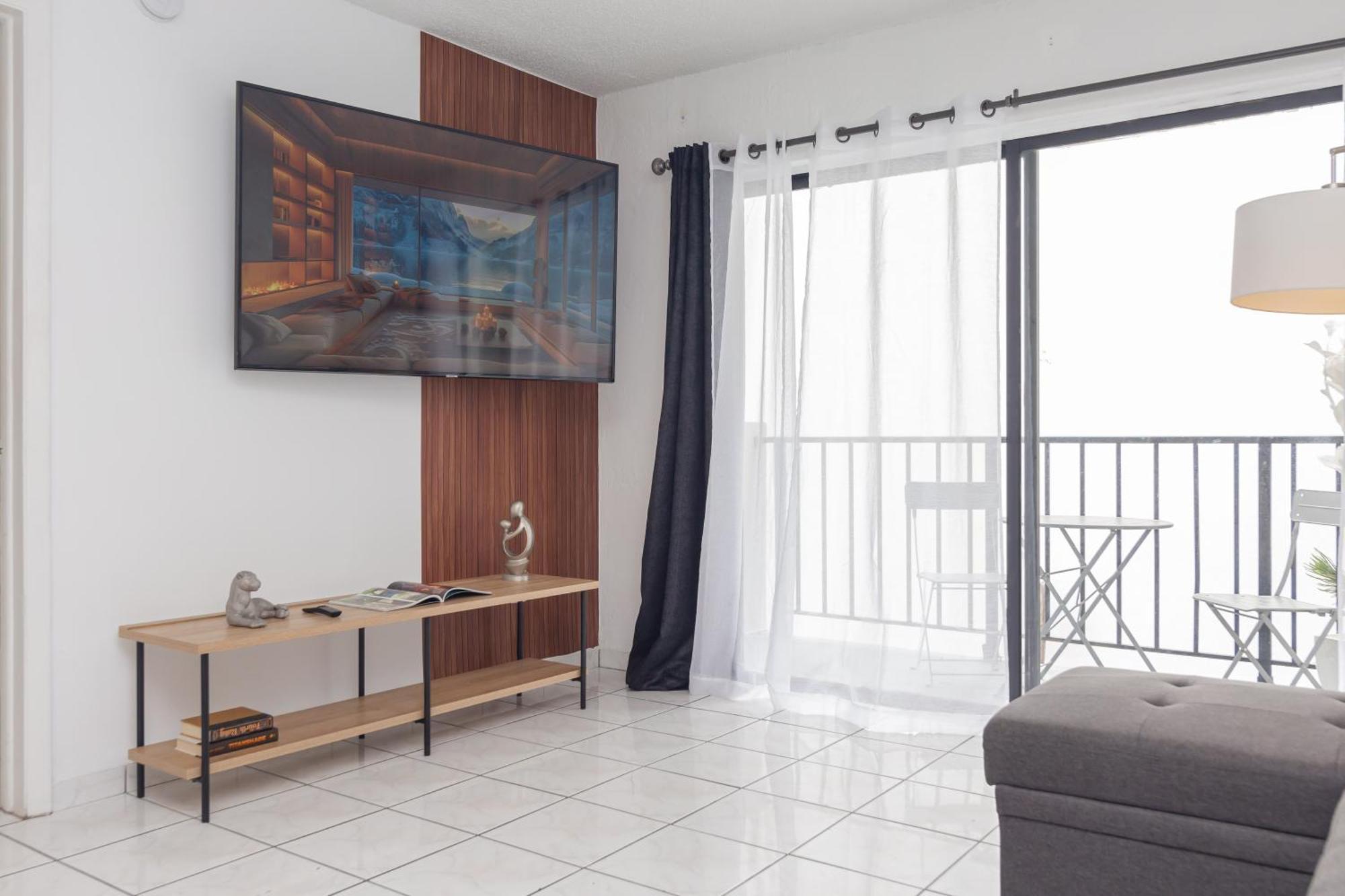 One Bedroom Apartment - With Parking & Balcony - Heart Of Wynwood Miami Exterior photo